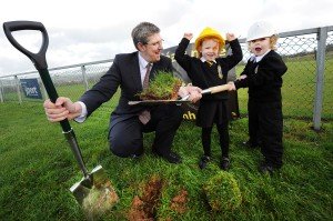 Gaelscoil Eanna Sod cutting FREE USEAGE 1